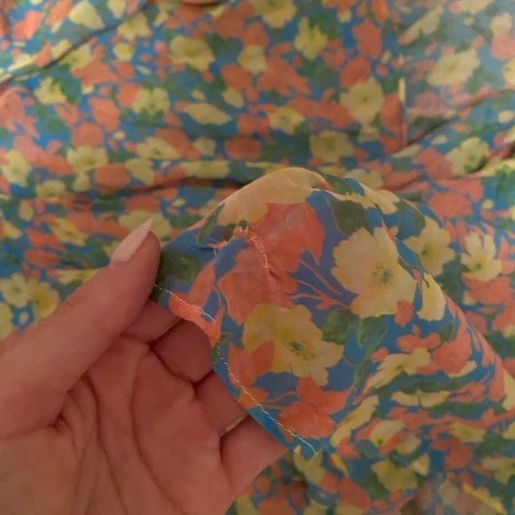 AMUR- Multicolored Floral “Jaylah” Off the Shoulder Midi Dress - Picture 7 of 8